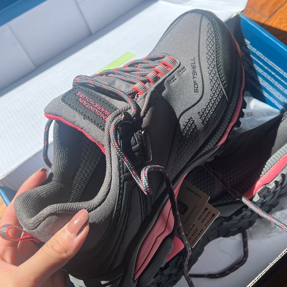 Mountain Warehouse Collie Women’s Waterproof Shoes (Size 7) - Picture 3 of 5